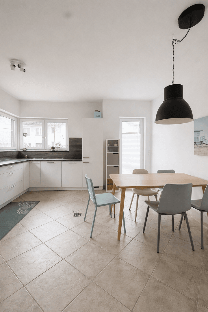 Prodej domu 202 m², pozemek 375 m², Bonn, Severní Porýní-Vestfálsko Prodej domu 202 m², pozemek 375 m², Bonn, Severní Porýní-Vestfálsko