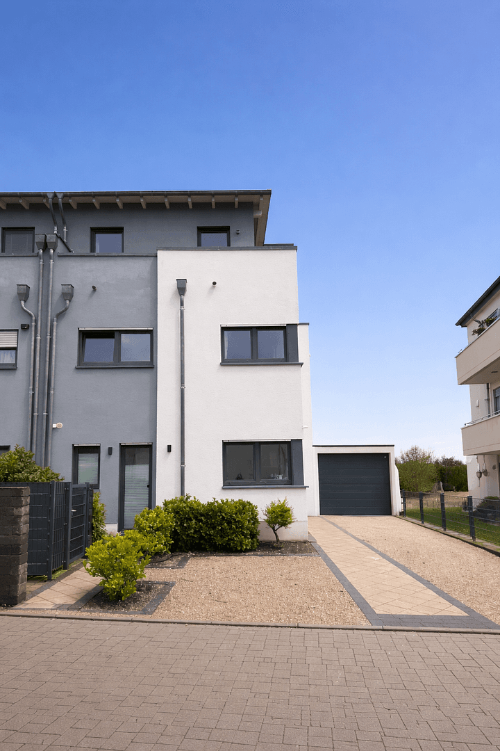 Prodej domu 202 m², pozemek 375 m², Bonn, Severní Porýní-Vestfálsko Prodej domu 202 m², pozemek 375 m², Bonn, Severní Porýní-Vestfálsko