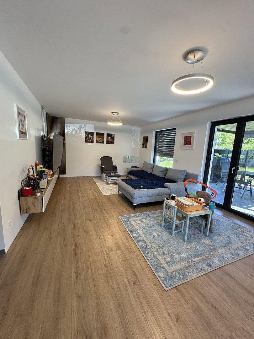 Pronájem domu 180 m², pozemek 500 m², Im Königsfeld 29, Sankt Katharinen, Porýní-Falc Pronájem domu 180 m², pozemek 500 m², Im Königsfeld 29, Sankt Katharinen, Porýní-Falc