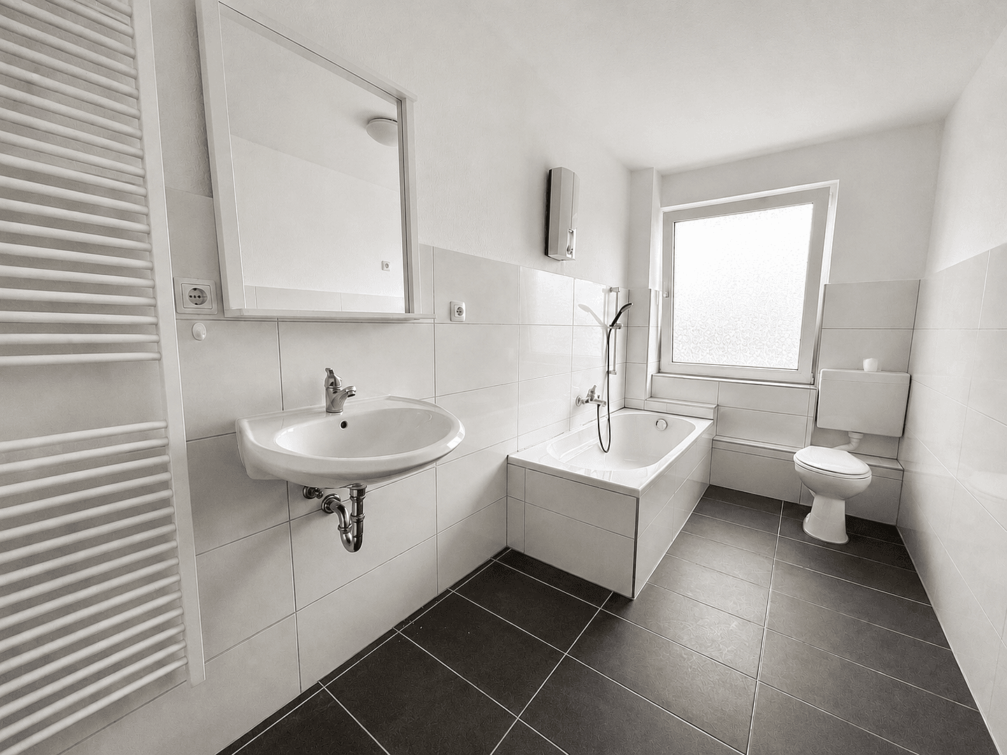 Pronájem bytu 1+1 46 m², Heiligenbaumstaße 85, Duisburg, Severní Porýní-Vestfálsko Pronájem bytu 1+1 46 m², Heiligenbaumstaße 85, Duisburg, Severní Porýní-Vestfálsko