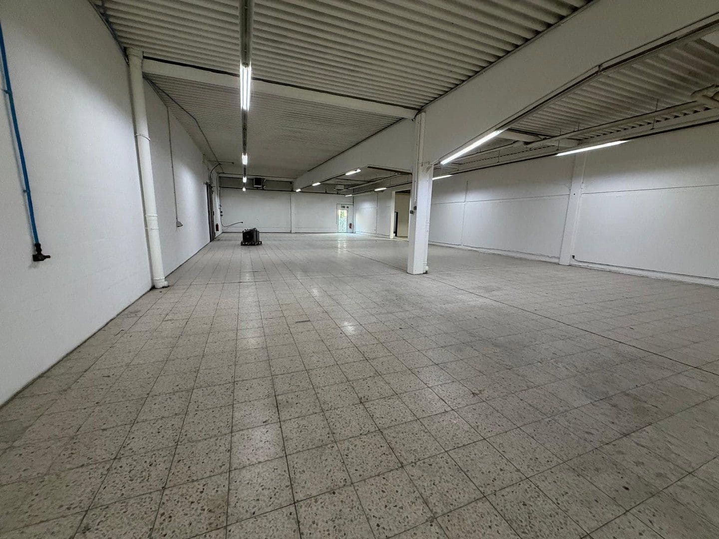 Pronájem nebytového prostoru 459 m², Meißener Dorfstraße 35, Minden, Severní Porýní-Vestfálsko Pronájem nebytového prostoru 459 m², Meißener Dorfstraße 35, Minden, Severní Porýní-Vestfálsko