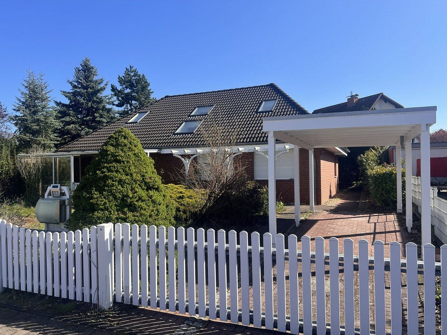 Prodej domu 150 m², pozemek 473 m², Möser, Sasko-Anhaltsko Prodej domu 150 m², pozemek 473 m², Möser, Sasko-Anhaltsko