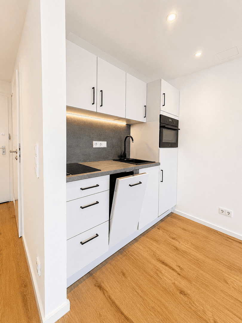 Pronájem bytu 1+1 30 m², Rudolfstr. 1, Planegg, Bavorsko Pronájem bytu 1+1 30 m², Rudolfstr. 1, Planegg, Bavorsko