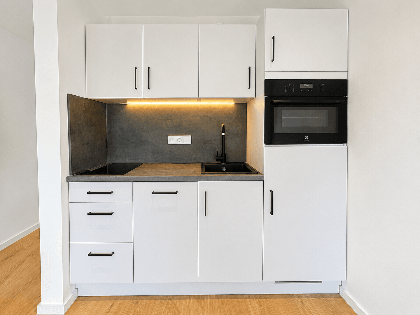 Pronájem bytu 1+1 30 m², Rudolfstr. 1, Planegg, Bavorsko Pronájem bytu 1+1 30 m², Rudolfstr. 1, Planegg, Bavorsko