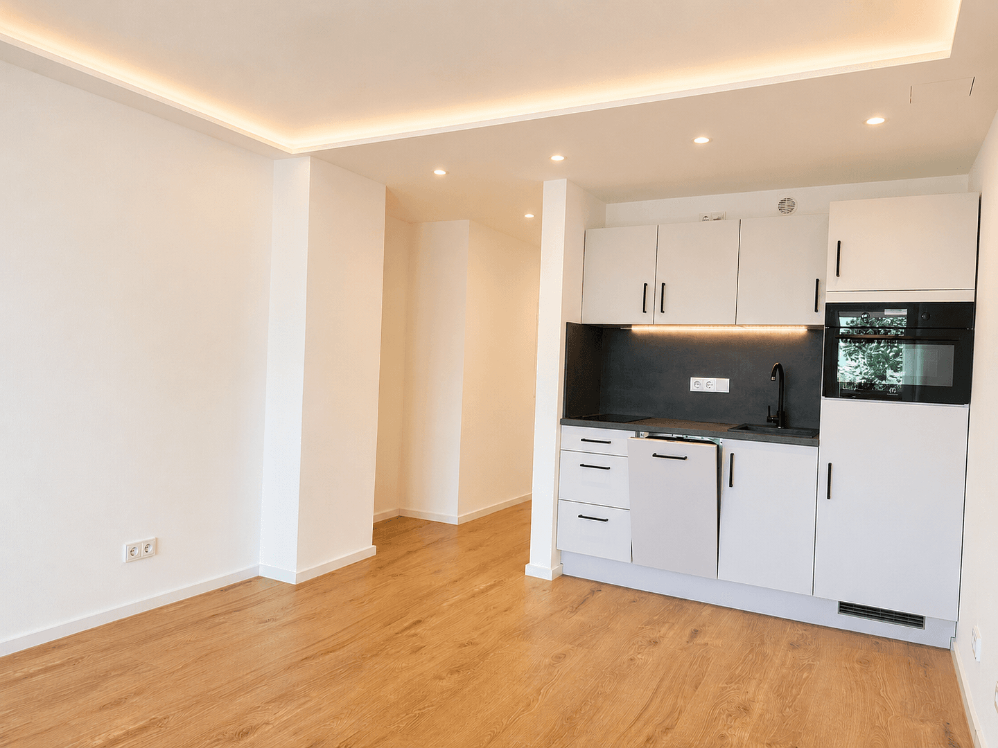 Pronájem bytu 1+1 30 m², Rudolfstr. 1, Planegg, Bavorsko Pronájem bytu 1+1 30 m², Rudolfstr. 1, Planegg, Bavorsko
