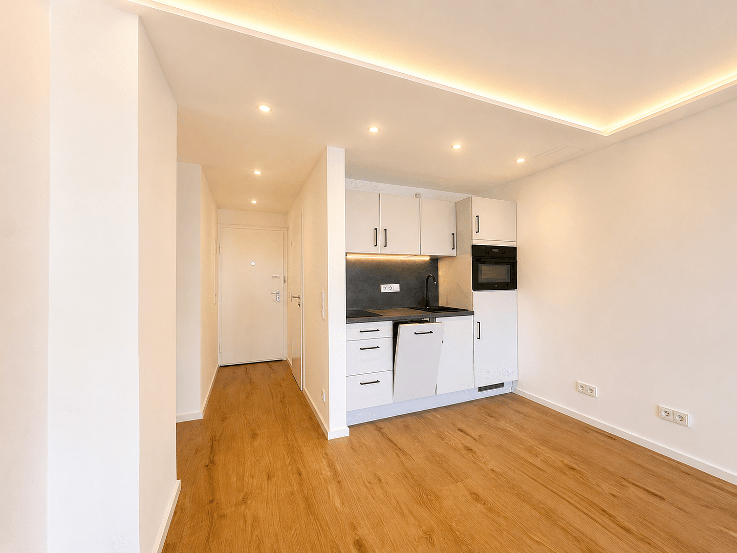 Pronájem bytu 1+1 30 m², Rudolfstr. 1, Planegg, Bavorsko Pronájem bytu 1+1 30 m², Rudolfstr. 1, Planegg, Bavorsko