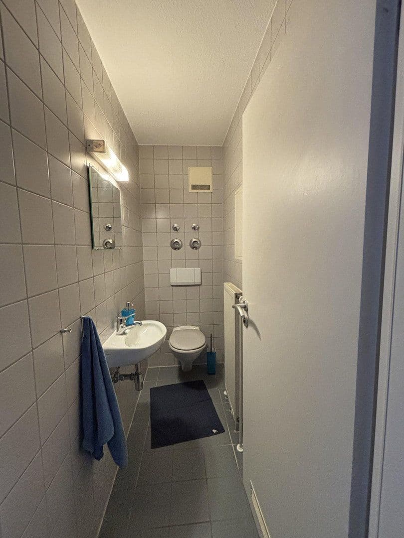 Pronájem bytu 5+kk 185 m², Wolf-Hirth-Straße 10, Esslingen am Neckar, Bádensko-Württembersko Pronájem bytu 5+kk 185 m², Wolf-Hirth-Straße 10, Esslingen am Neckar, Bádensko-Württembersko