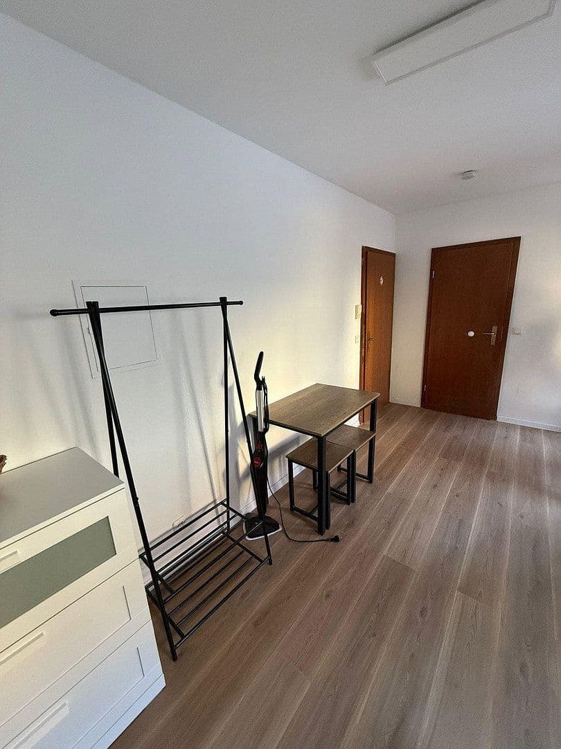 Pronájem bytu 1+1 23 m², Erlangen, Bavorsko Pronájem bytu 1+1 23 m², Erlangen, Bavorsko