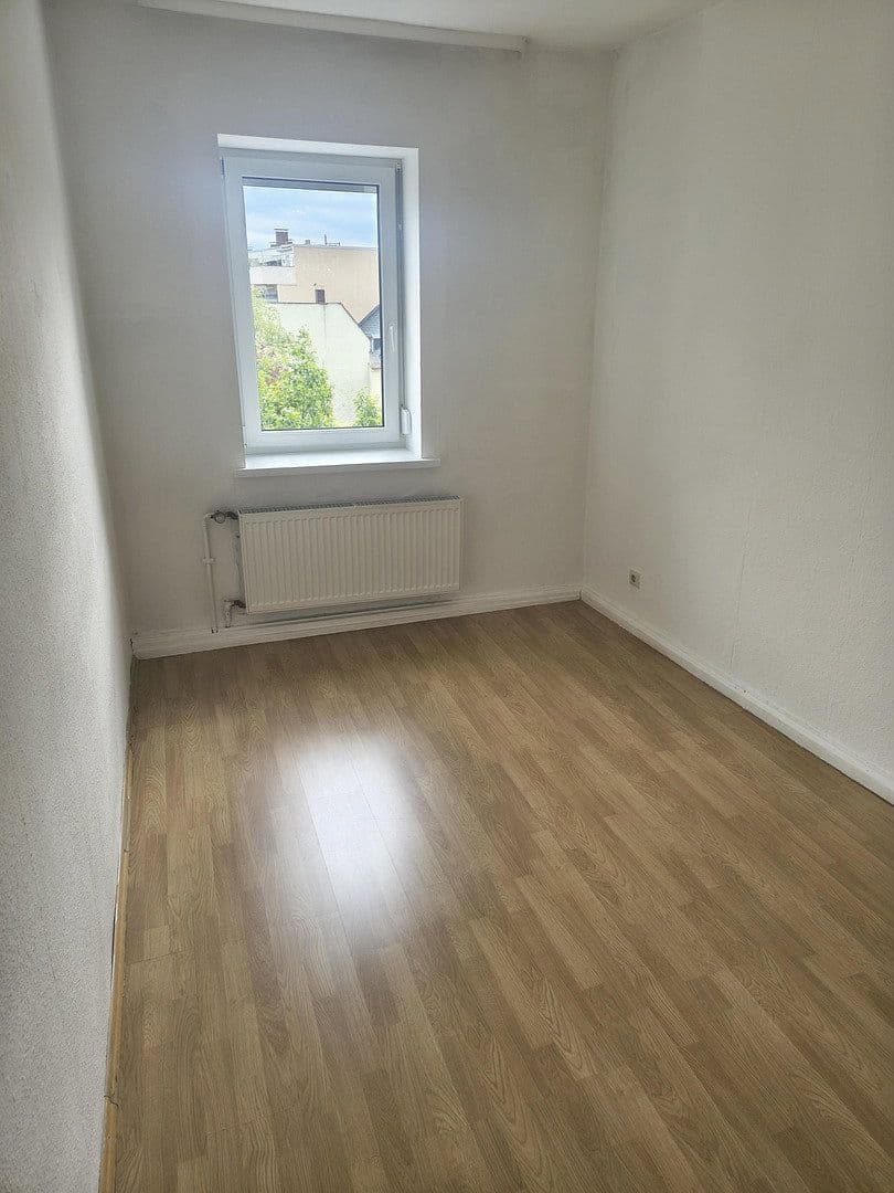 Pronájem bytu 3+1 55 m², Fürther Str. 167, Nürnberg, Bavorsko Pronájem bytu 3+1 55 m², Fürther Str. 167, Nürnberg, Bavorsko