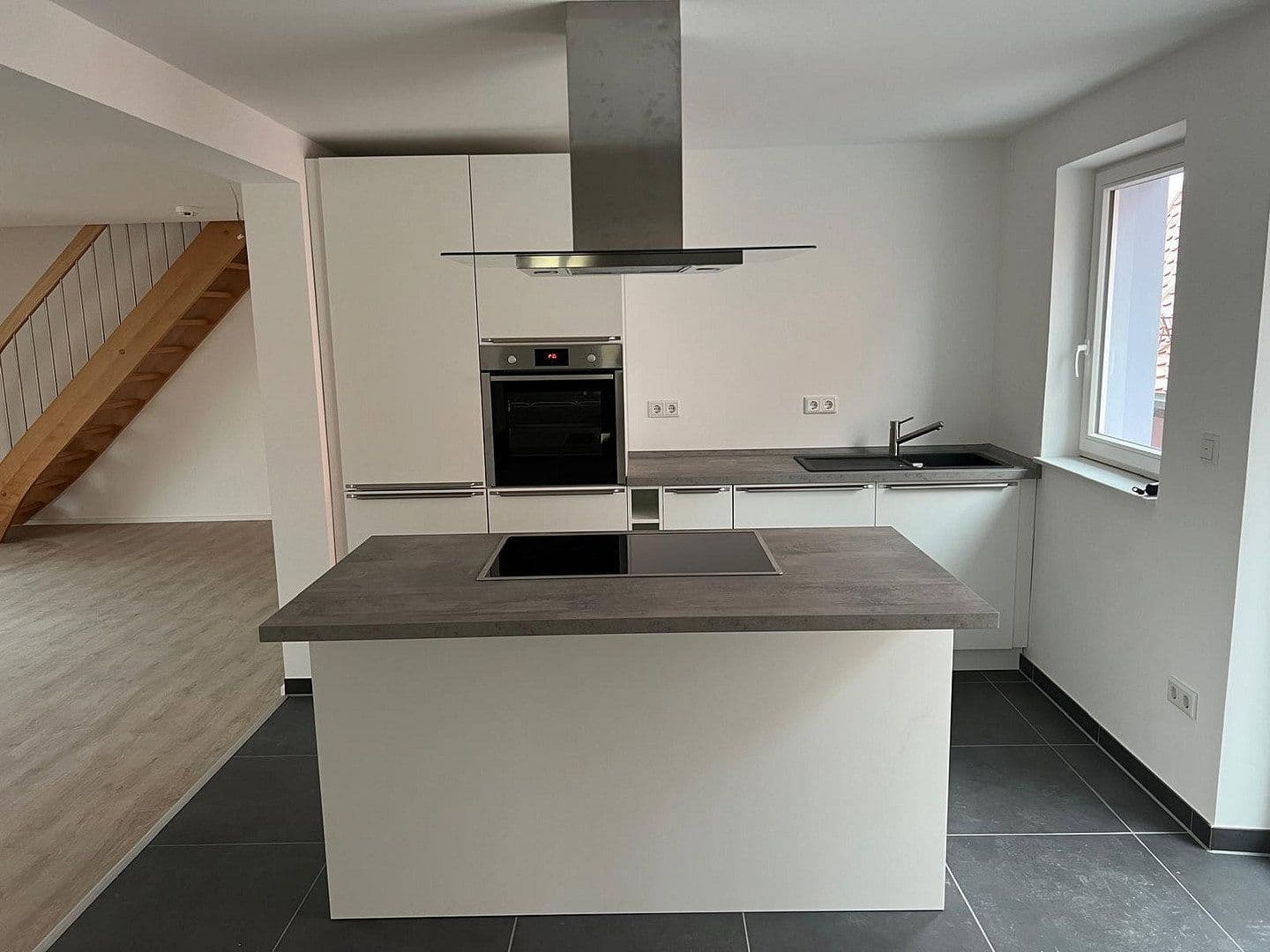 Pronájem bytu 5+1 120 m², Galgengasse 1-3, Rothenburg ob der Tauber, Bavorsko Pronájem bytu 5+1 120 m², Galgengasse 1-3, Rothenburg ob der Tauber, Bavorsko