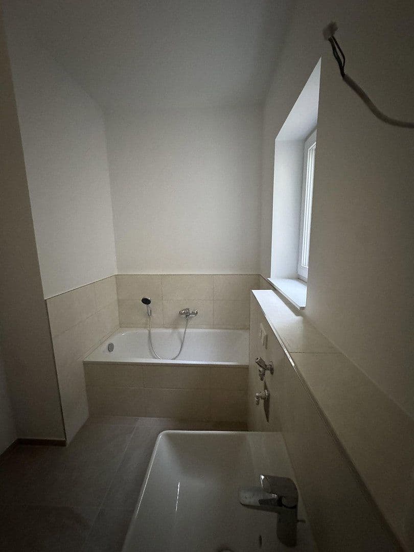 Pronájem bytu 3+1 73 m², Essenheim, Porýní-Falc Pronájem bytu 3+1 73 m², Essenheim, Porýní-Falc