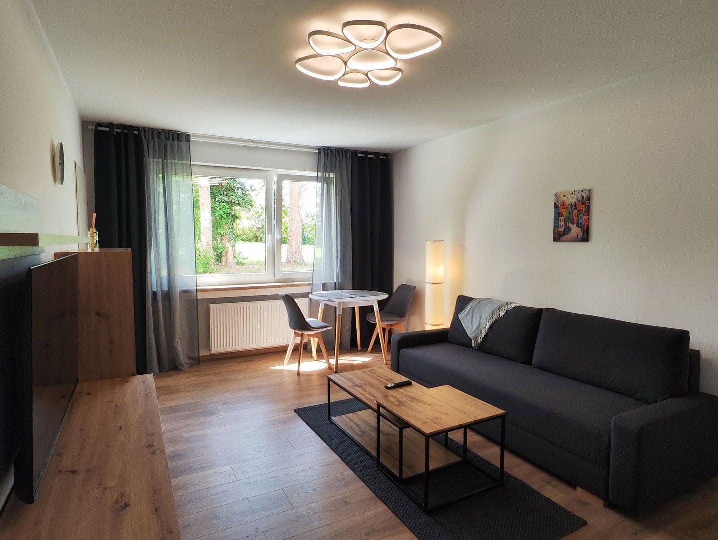 Pronájem bytu 1+1 27 m², Wernerwerkstraße 3, Regensburg, Bavorsko Pronájem bytu 1+1 27 m², Wernerwerkstraße 3, Regensburg, Bavorsko