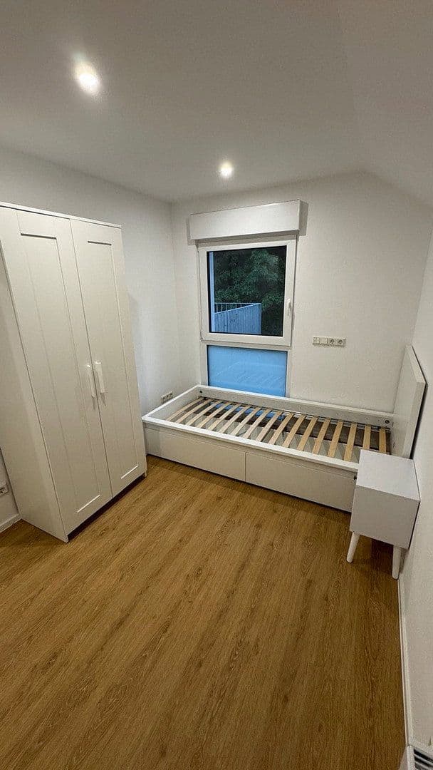 Pronájem bytu 14 m², Böblinger Straße 334, Stuttgart, Bádensko-Württembersko Pronájem bytu 14 m², Böblinger Straße 334, Stuttgart, Bádensko-Württembersko