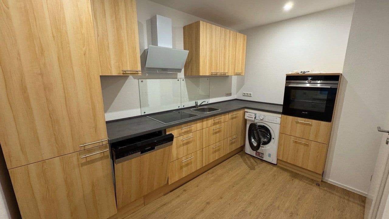 Pronájem bytu 3+1 60 m², Böblinger Straße 334, Stuttgart, Bádensko-Württembersko Pronájem bytu 3+1 60 m², Böblinger Straße 334, Stuttgart, Bádensko-Württembersko