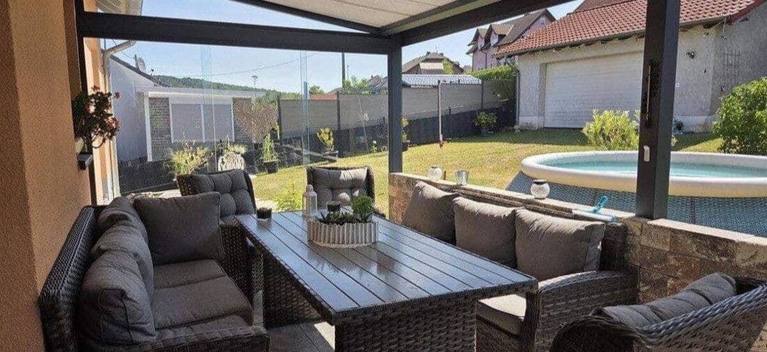 Prodej domu 180 m², pozemek 628 m², Ruschberg, Porýní-Falc Prodej domu 180 m², pozemek 628 m², Ruschberg, Porýní-Falc