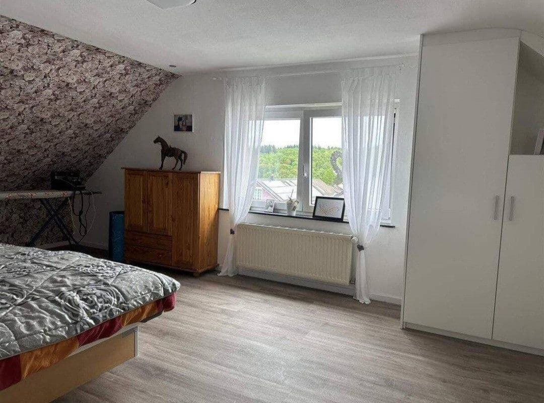 Prodej domu 180 m², pozemek 628 m², Ruschberg, Porýní-Falc Prodej domu 180 m², pozemek 628 m², Ruschberg, Porýní-Falc