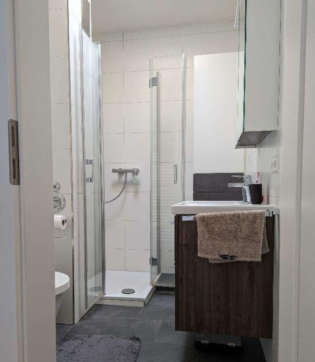Pronájem bytu 2+1 50 m², Frankfurt am Main, Hessen Pronájem bytu 2+1 50 m², Frankfurt am Main, Hessen