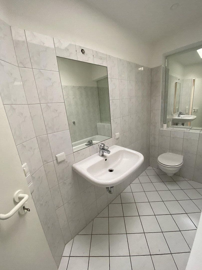 Prodej bytu 2+1 70 m², Fruchtallee 25, Hamburg, Hamburg Prodej bytu 2+1 70 m², Fruchtallee 25, Hamburg, Hamburg