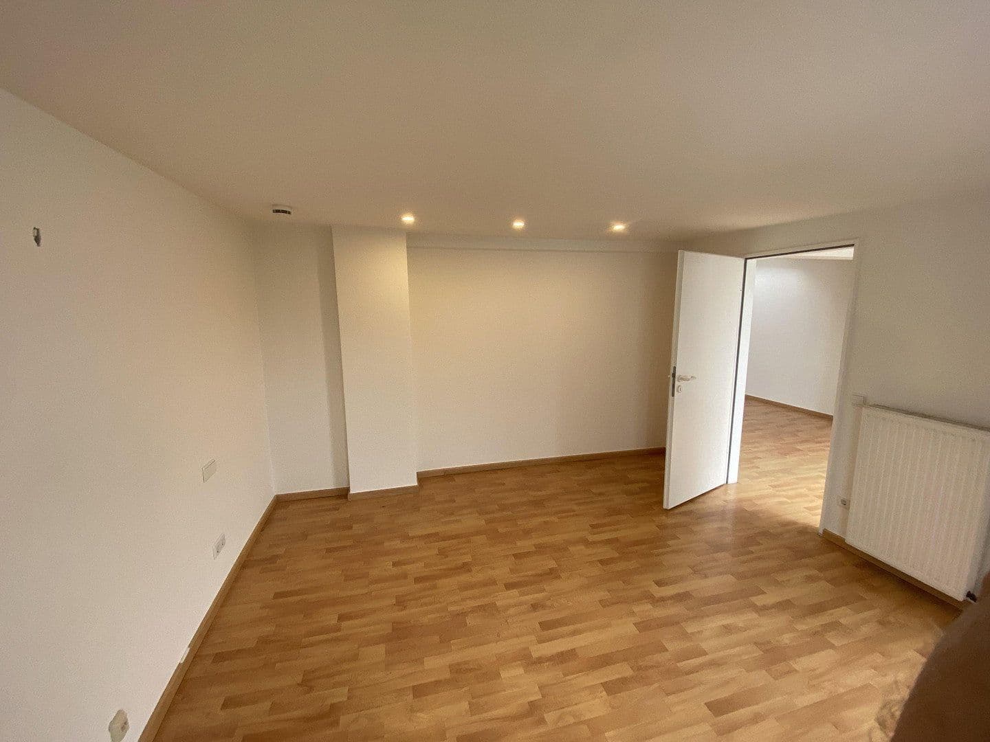Prodej bytu 2+1 70 m², Fruchtallee 25, Hamburg, Hamburg Prodej bytu 2+1 70 m², Fruchtallee 25, Hamburg, Hamburg