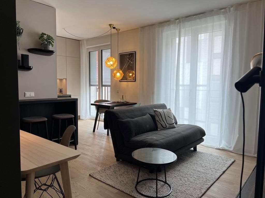 Pronájem bytu 2+1 56 m², Mühlenstraße 20, Berlin, Berlín Pronájem bytu 2+1 56 m², Mühlenstraße 20, Berlin, Berlín