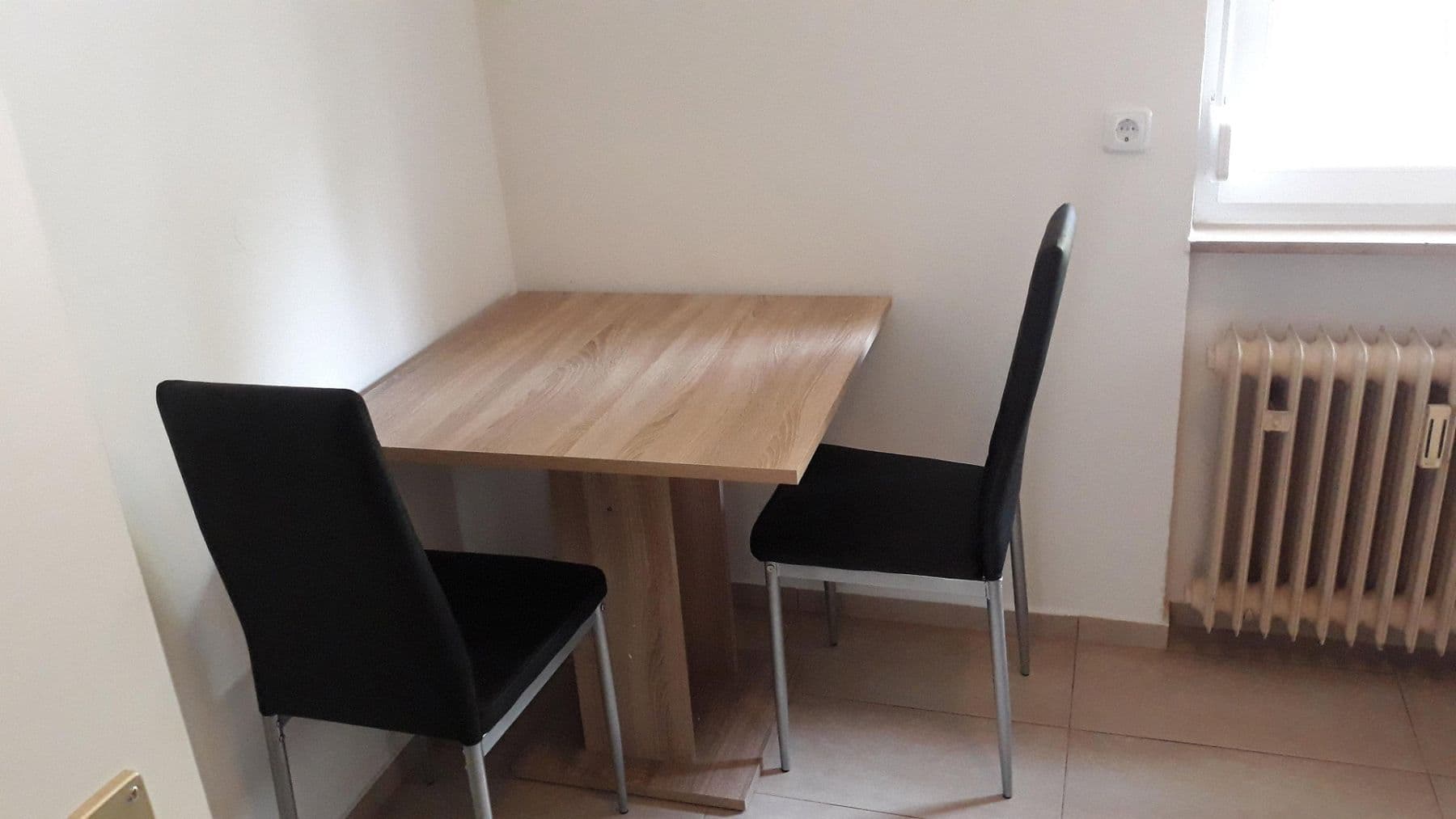 Pronájem bytu 1+1 20 m², Wartbergstrasse 44, Heilbronn, Bádensko-Württembersko Pronájem bytu 1+1 20 m², Wartbergstrasse 44, Heilbronn, Bádensko-Württembersko