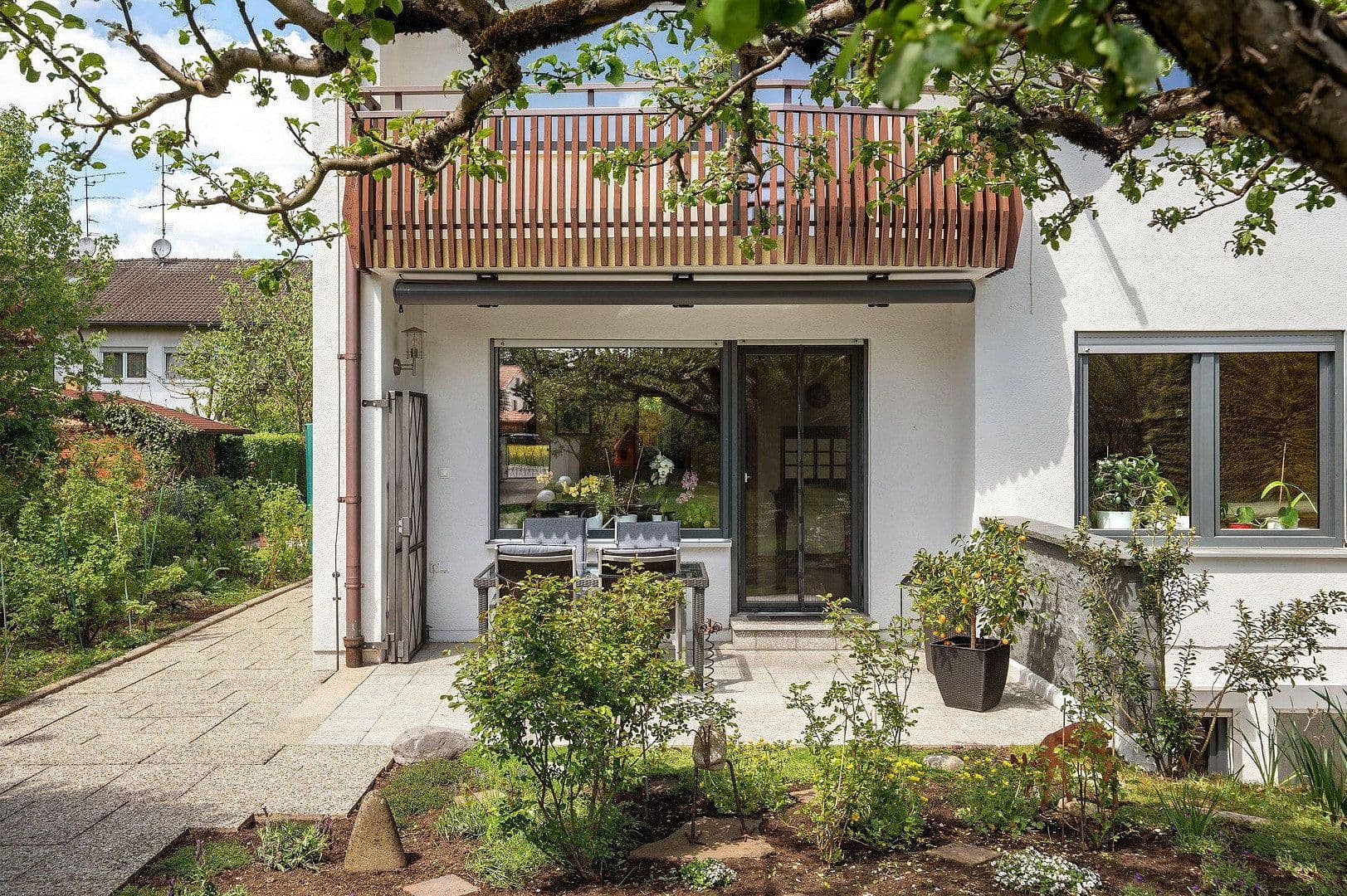 Prodej domu 153 m², pozemek 494 m², Jahnsteig 27, Otterfing, Bavorsko Prodej domu 153 m², pozemek 494 m², Jahnsteig 27, Otterfing, Bavorsko