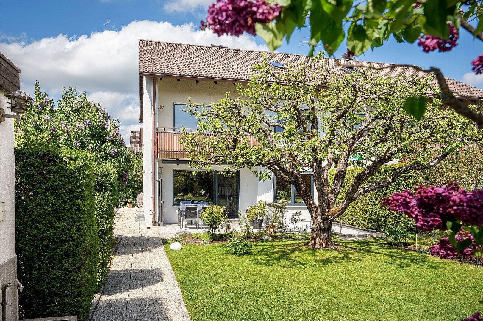 Prodej domu 153 m², pozemek 494 m², Jahnsteig 27, Otterfing, Bavorsko Prodej domu 153 m², pozemek 494 m², Jahnsteig 27, Otterfing, Bavorsko