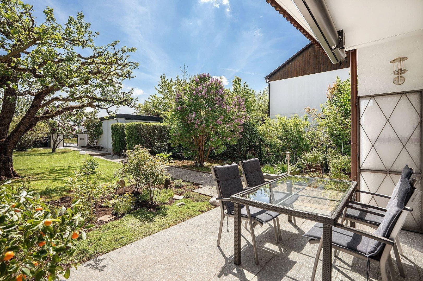 Prodej domu 153 m², pozemek 494 m², Jahnsteig 27, Otterfing, Bavorsko Prodej domu 153 m², pozemek 494 m², Jahnsteig 27, Otterfing, Bavorsko