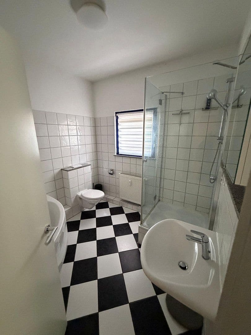 Pronájem bytu 3+1 93 m², Schulstraße 43a, Hattersheim am Main, Hessen Pronájem bytu 3+1 93 m², Schulstraße 43a, Hattersheim am Main, Hessen