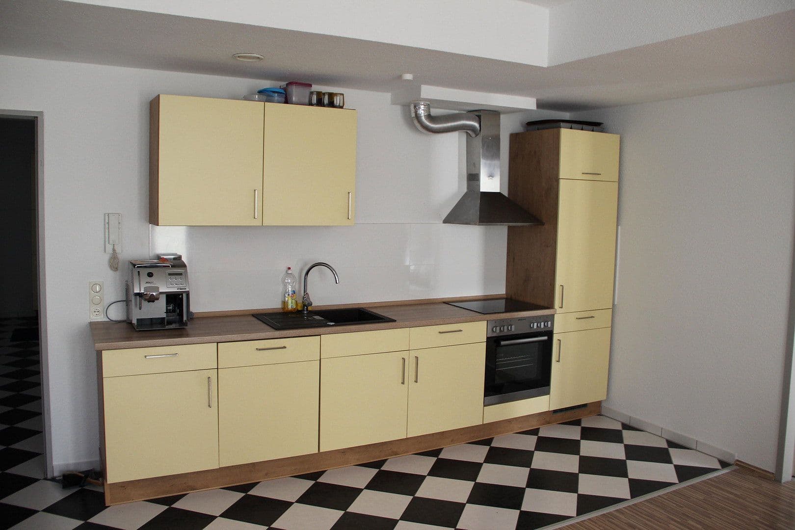Pronájem bytu 3+1 93 m², Schulstraße 43a, Hattersheim am Main, Hessen Pronájem bytu 3+1 93 m², Schulstraße 43a, Hattersheim am Main, Hessen