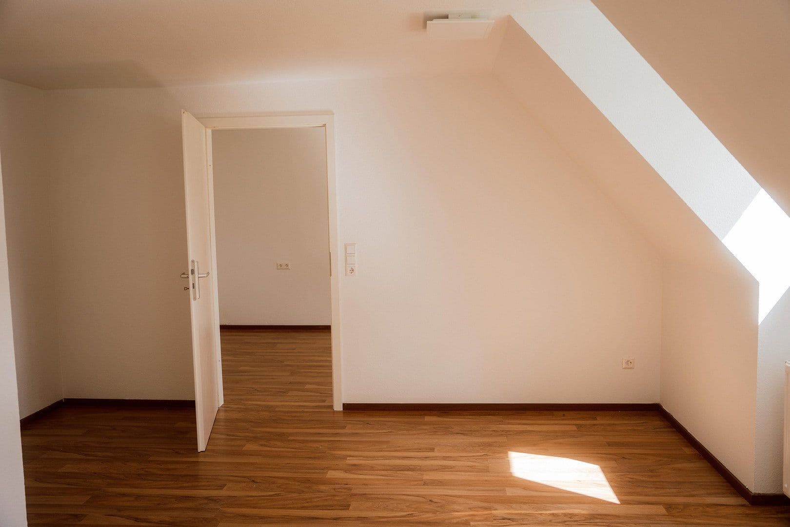 Pronájem bytu 2+1 39 m², Jägerstr. 3, Ludwigsburg, Bádensko-Württembersko Pronájem bytu 2+1 39 m², Jägerstr. 3, Ludwigsburg, Bádensko-Württembersko