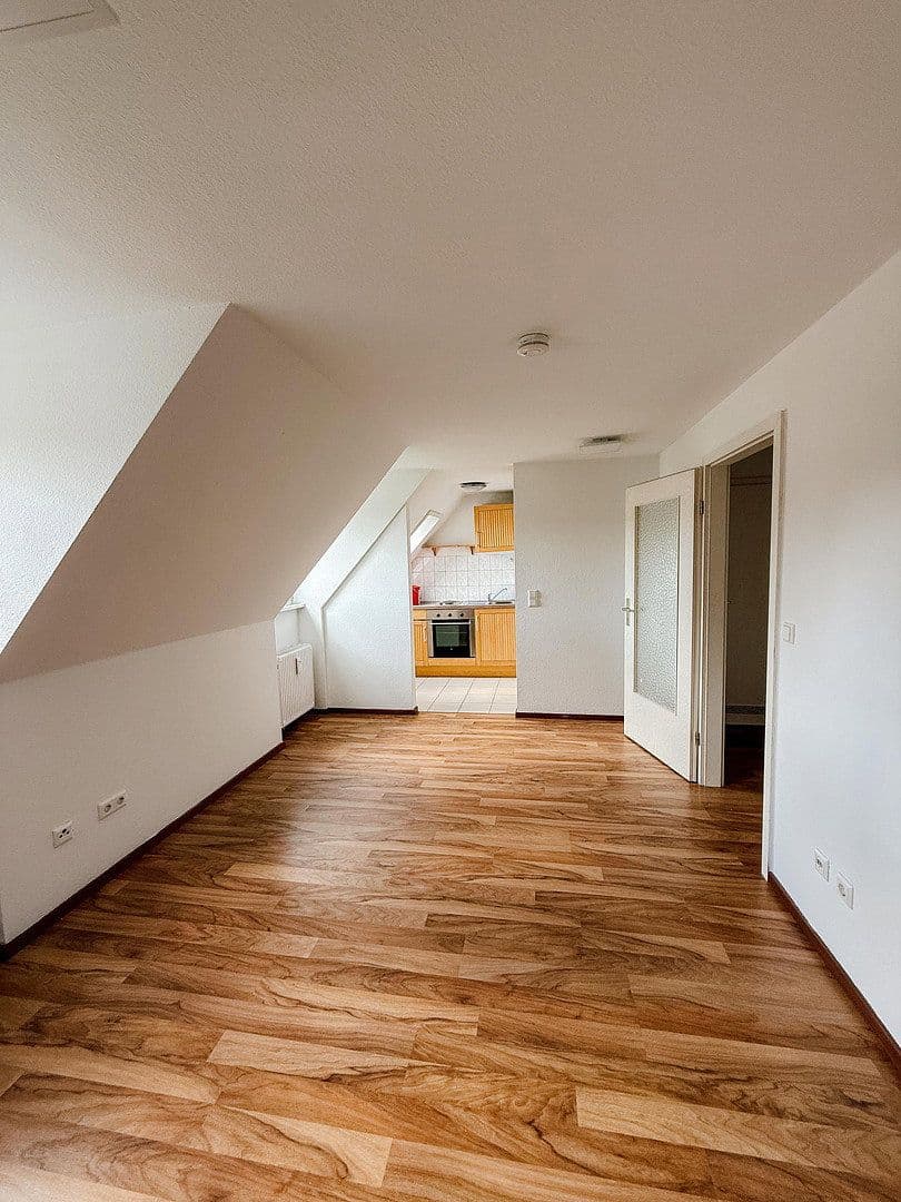 Pronájem bytu 2+1 39 m², Jägerstr. 3, Ludwigsburg, Bádensko-Württembersko Pronájem bytu 2+1 39 m², Jägerstr. 3, Ludwigsburg, Bádensko-Württembersko