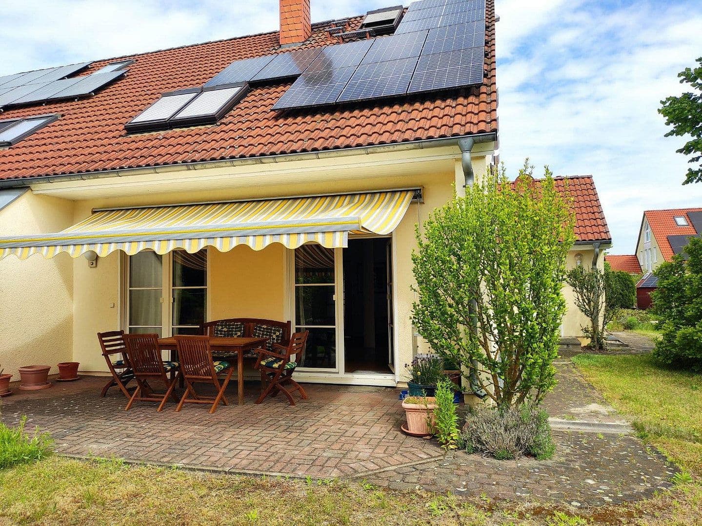 Prodej domu 132 m², pozemek 515 m², Berlin-Biesdorf, Berlín Prodej domu 132 m², pozemek 515 m², Berlin-Biesdorf, Berlín
