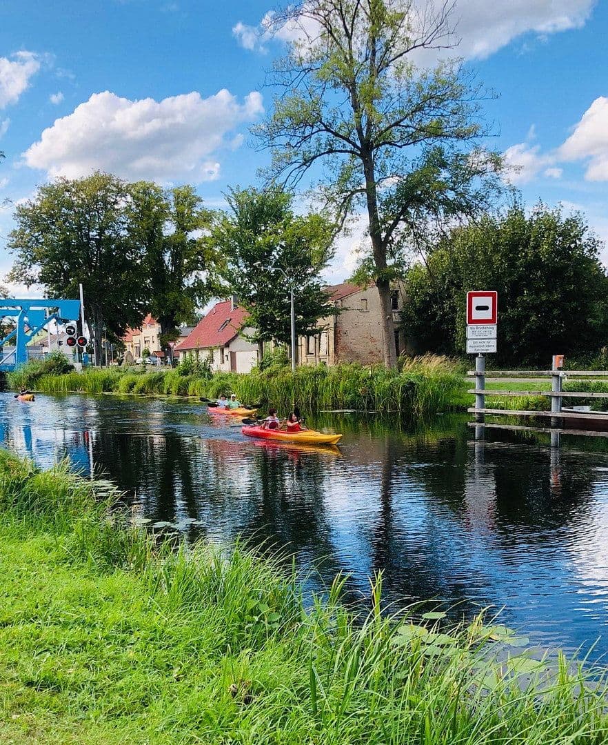 Prodej domu 434 m², pozemek 1.000 m², Wandlitz, Braniborsko Prodej domu 434 m², pozemek 1.000 m², Wandlitz, Braniborsko