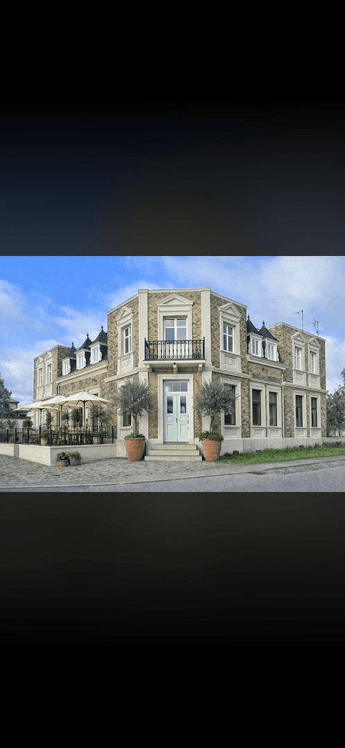 Prodej domu 434 m², pozemek 1.000 m², Wandlitz, Braniborsko Prodej domu 434 m², pozemek 1.000 m², Wandlitz, Braniborsko