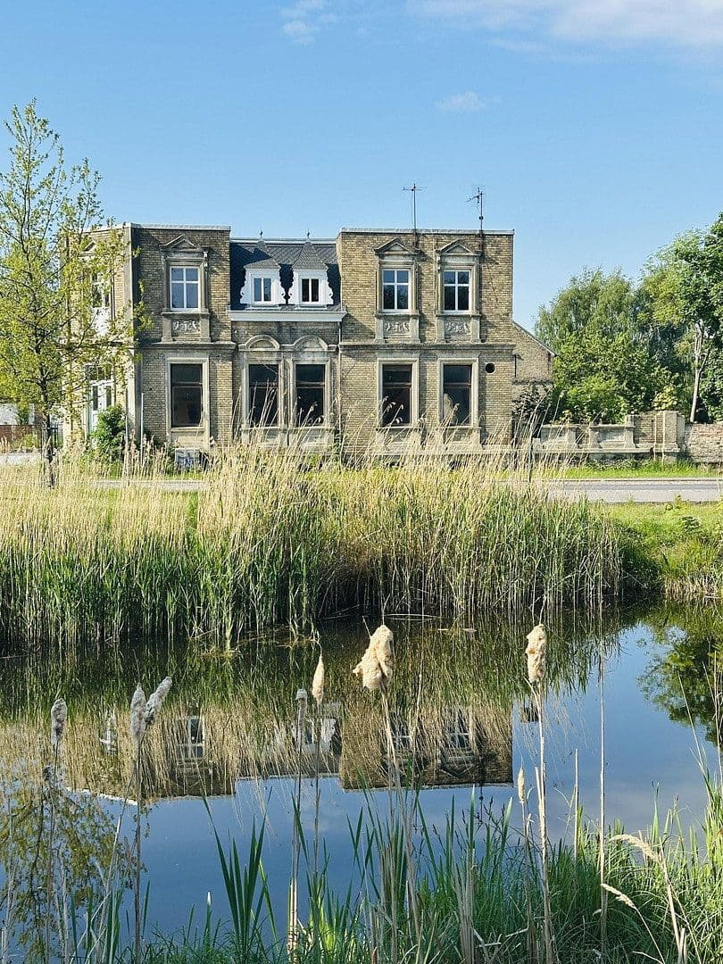 Prodej domu 434 m², pozemek 1.000 m², Wandlitz, Braniborsko Prodej domu 434 m², pozemek 1.000 m², Wandlitz, Braniborsko