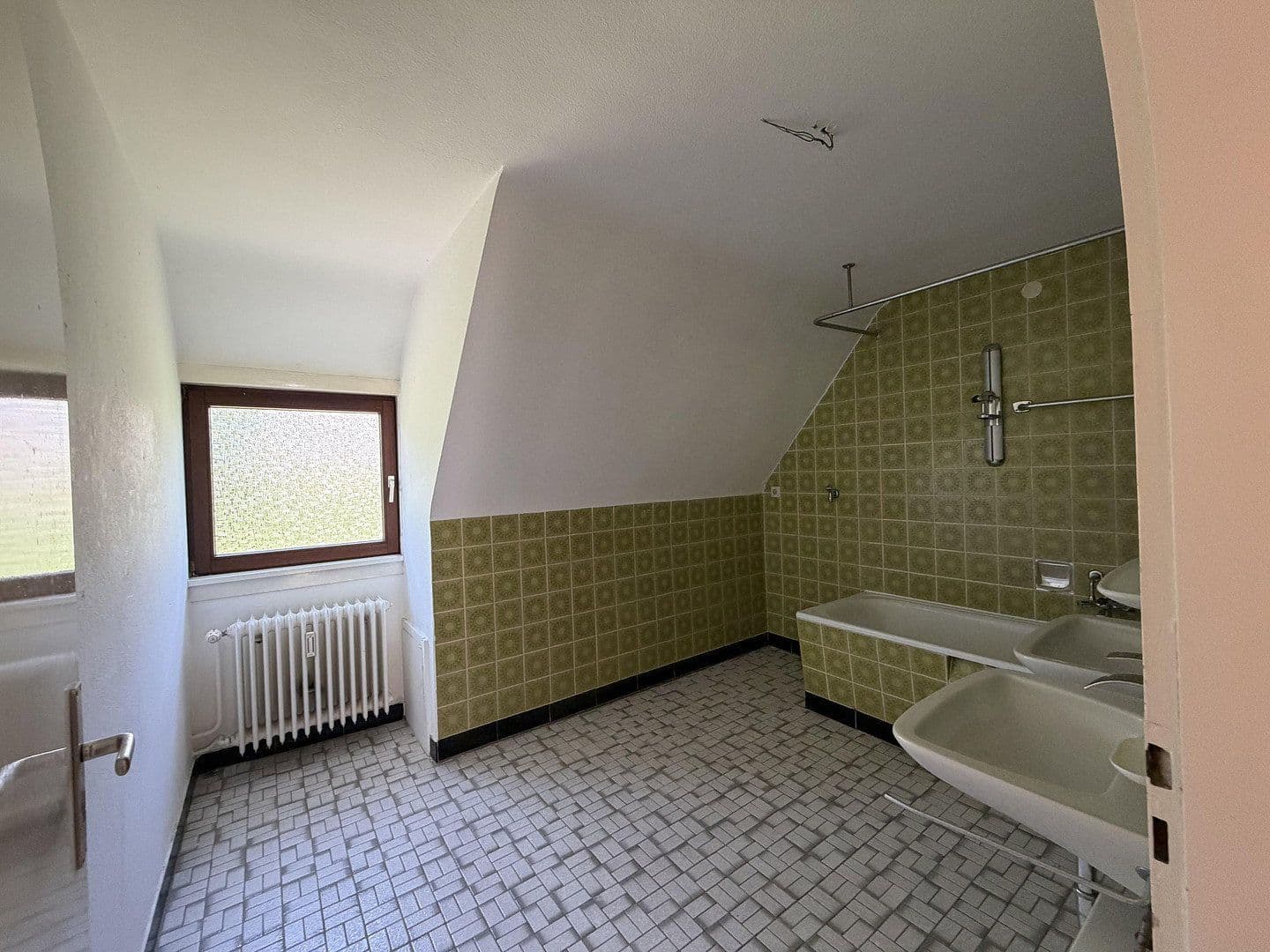 Prodej domu 150 m², pozemek 647 m², Freudenstadt, Bádensko-Württembersko Prodej domu 150 m², pozemek 647 m², Freudenstadt, Bádensko-Württembersko