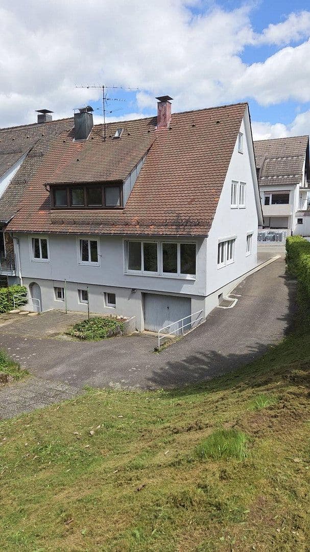 Prodej domu 150 m², pozemek 647 m², Freudenstadt, Bádensko-Württembersko Prodej domu 150 m², pozemek 647 m², Freudenstadt, Bádensko-Württembersko