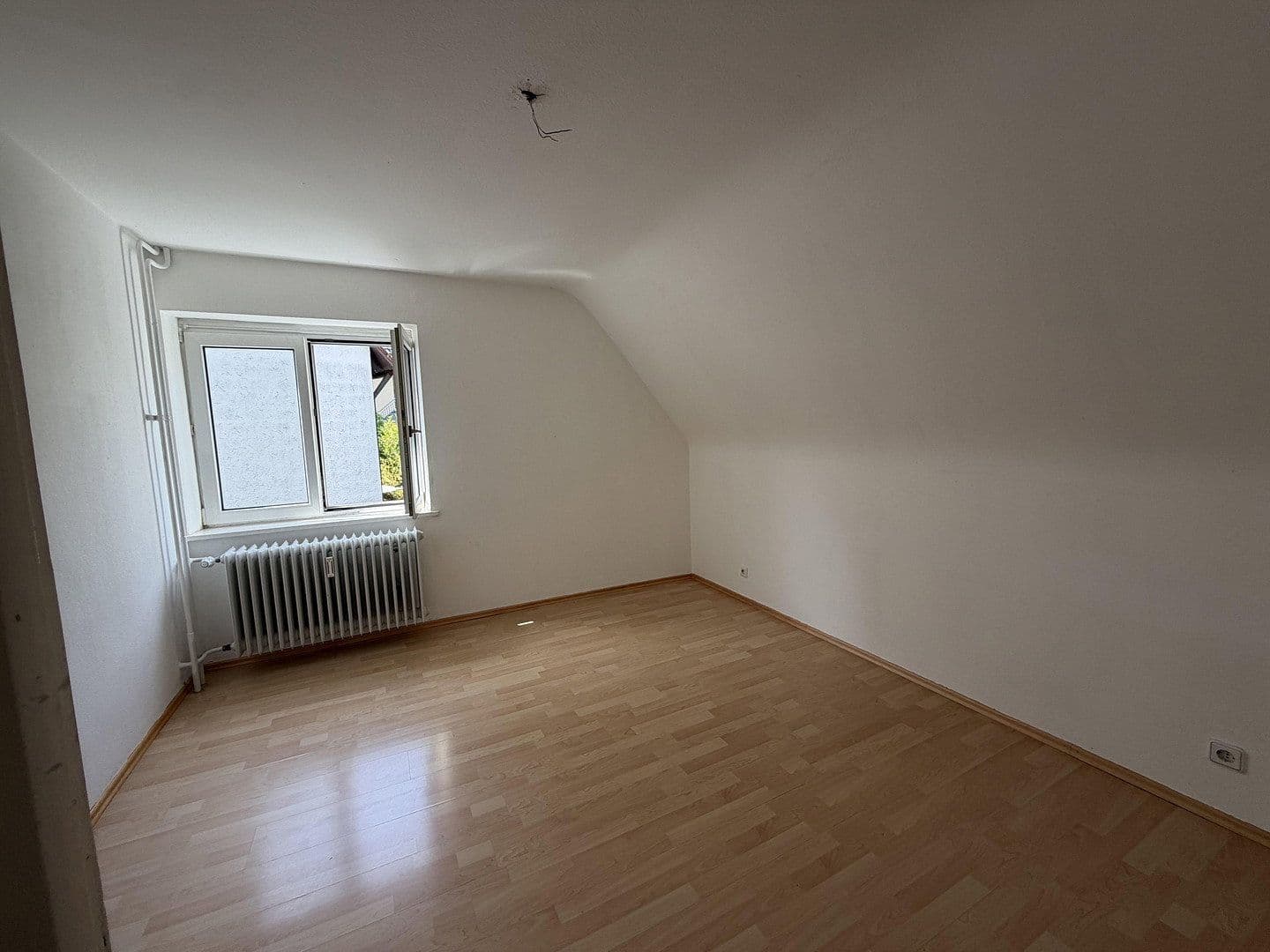 Prodej domu 150 m², pozemek 647 m², Freudenstadt, Bádensko-Württembersko Prodej domu 150 m², pozemek 647 m², Freudenstadt, Bádensko-Württembersko