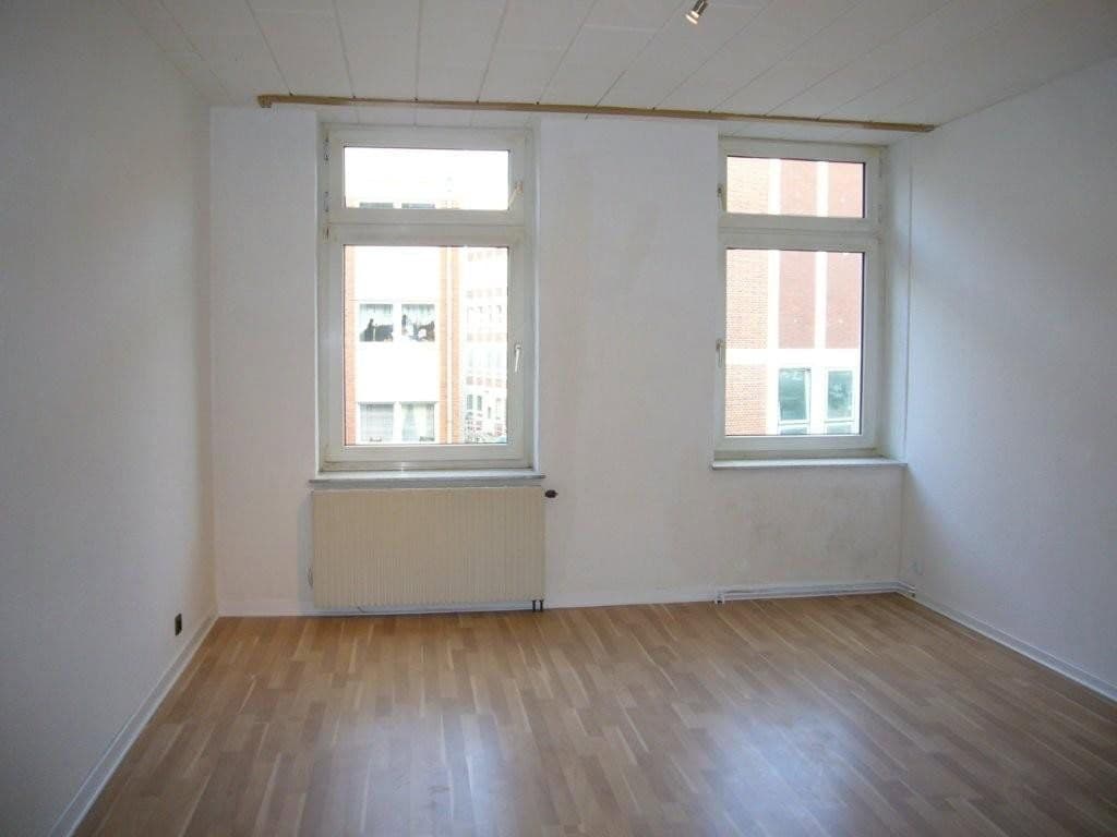 Prodej domu 440 m², pozemek 273 m², Düsseldorf, Severní Porýní-Vestfálsko Prodej domu 440 m², pozemek 273 m², Düsseldorf, Severní Porýní-Vestfálsko