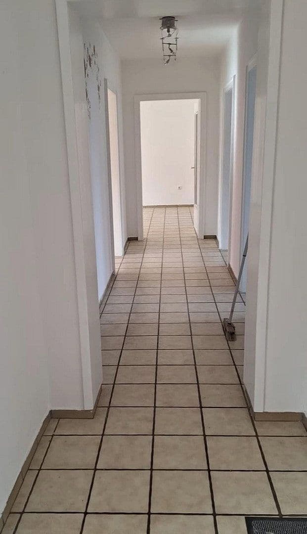 Pronájem bytu 4+1 107 m², Olper Straße 29, Eslohe, Severní Porýní-Vestfálsko Pronájem bytu 4+1 107 m², Olper Straße 29, Eslohe, Severní Porýní-Vestfálsko