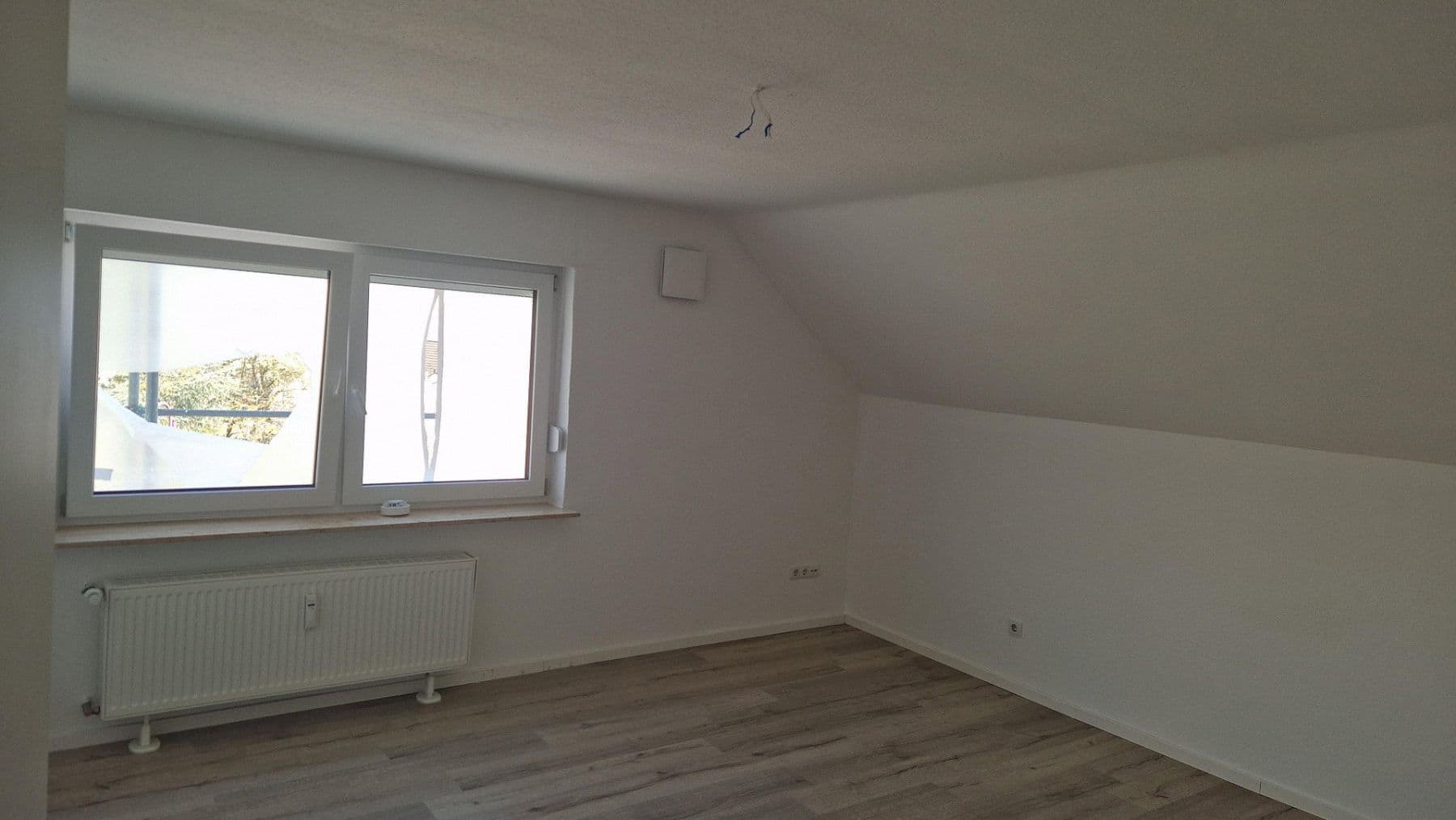 Pronájem bytu 2+1 72 m², Vettelschoß, Porýní-Falc Pronájem bytu 2+1 72 m², Vettelschoß, Porýní-Falc