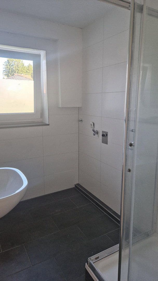 Pronájem bytu 2+1 72 m², Vettelschoß, Porýní-Falc Pronájem bytu 2+1 72 m², Vettelschoß, Porýní-Falc