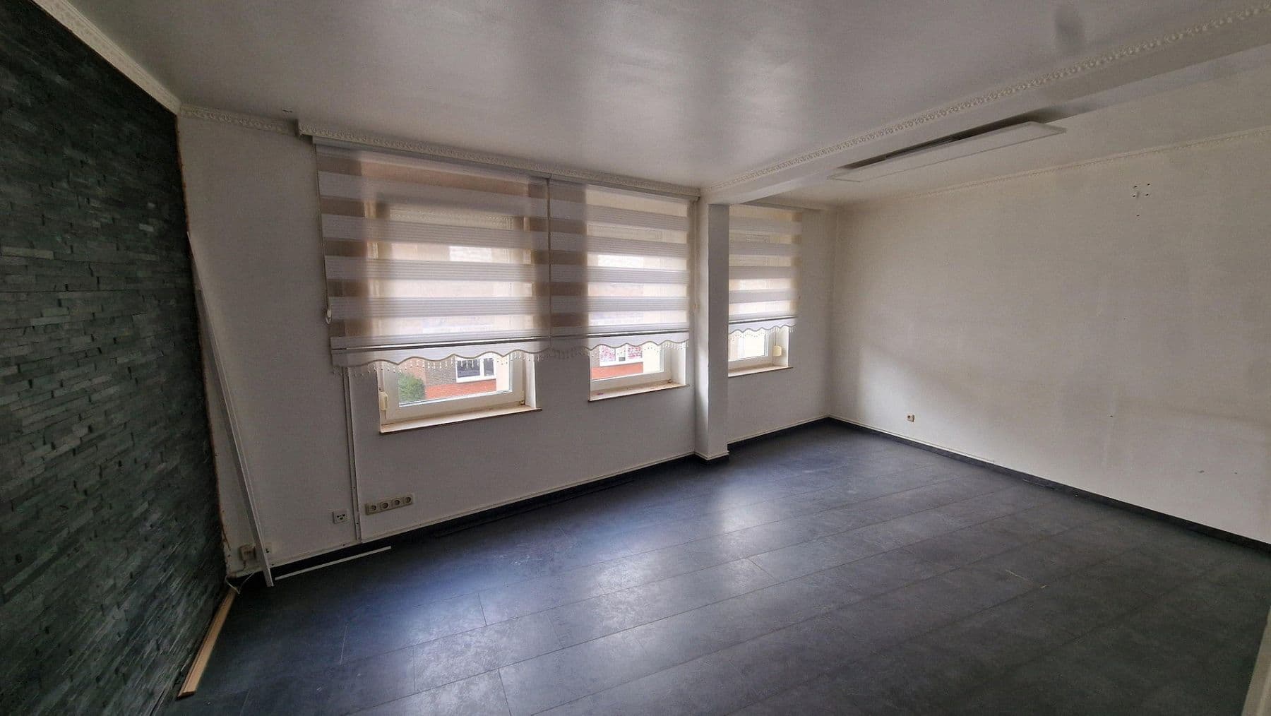 Pronájem domu 150 m², pozemek 300 m², Düren, Severní Porýní-Vestfálsko Pronájem domu 150 m², pozemek 300 m², Düren, Severní Porýní-Vestfálsko
