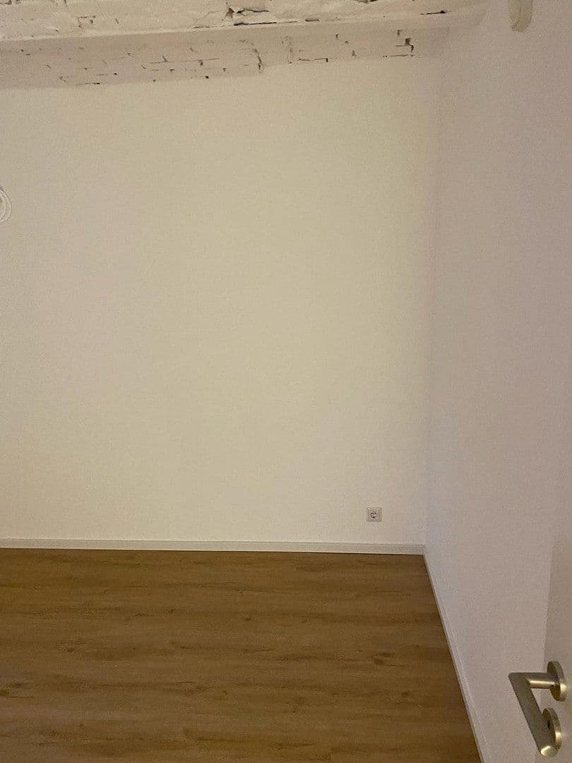 Pronájem bytu 2+1 65 m², Herdweg 92, Darmstadt, Hessen Pronájem bytu 2+1 65 m², Herdweg 92, Darmstadt, Hessen