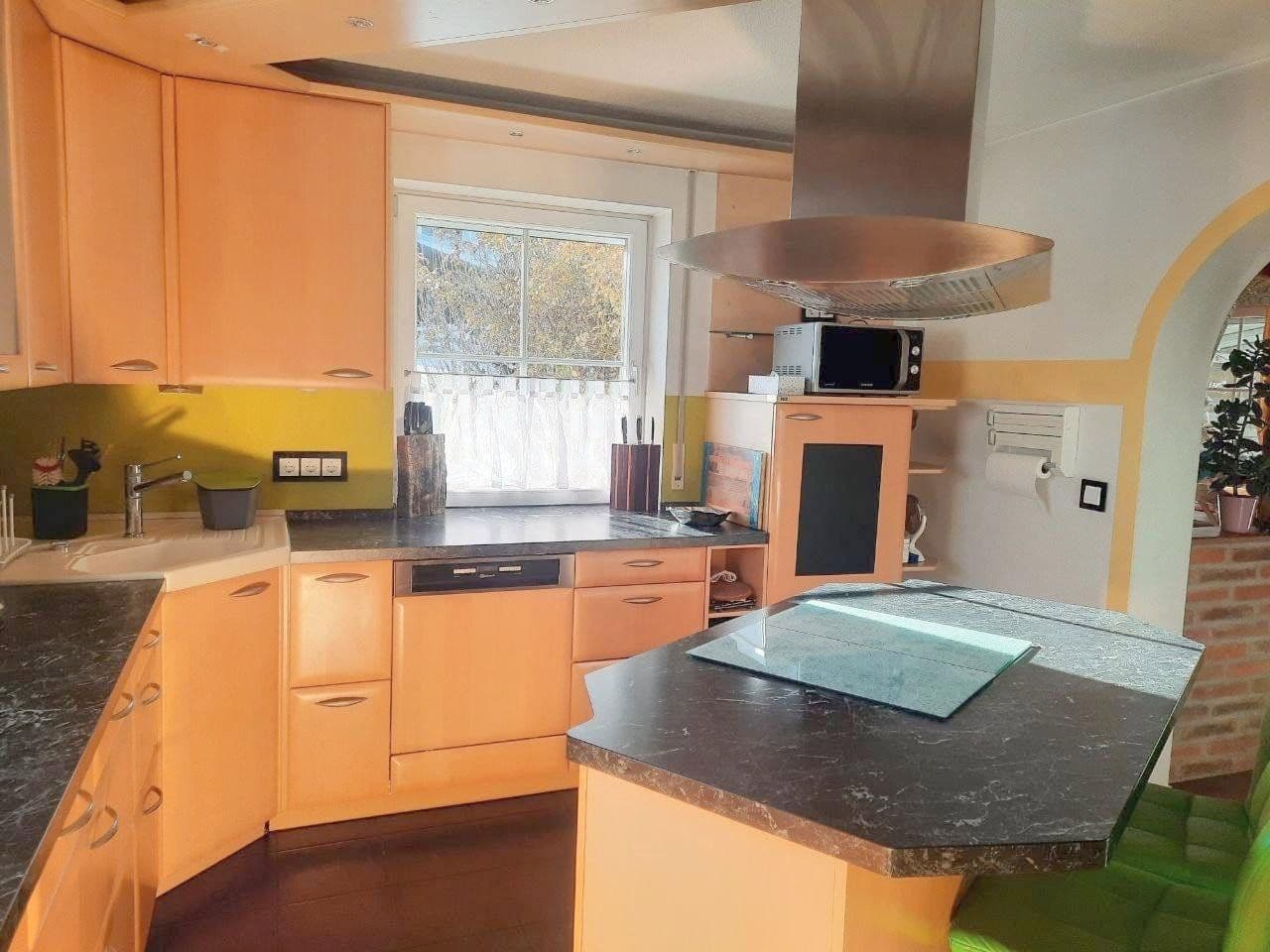 Prodej domu 185 m², pozemek 680 m², Embachsiedlung 33, Malgersdorf, Bavorsko Prodej domu 185 m², pozemek 680 m², Embachsiedlung 33, Malgersdorf, Bavorsko