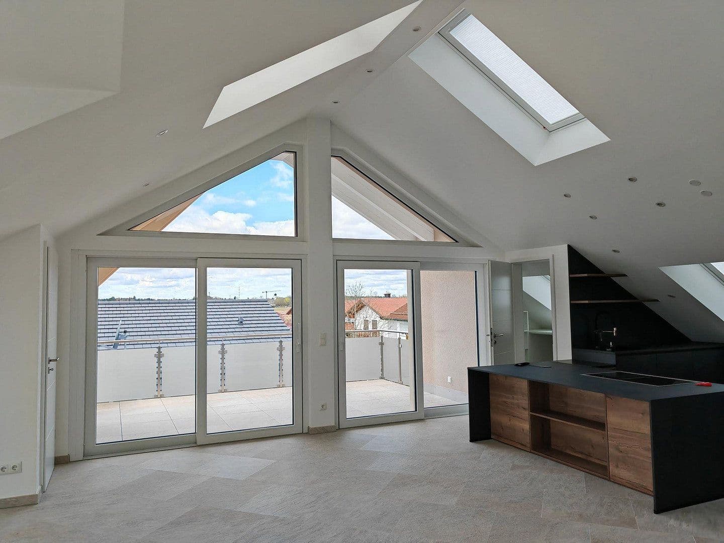 Prodej bytu 4+1 170 m², Erlenweg, Brunnthal, Bavorsko Prodej bytu 4+1 170 m², Erlenweg, Brunnthal, Bavorsko