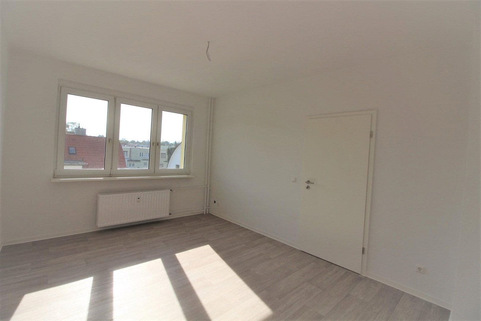 Pronájem bytu 2+1 46 m², Welsleber Straße 29, Magdeburg, Sasko-Anhaltsko Pronájem bytu 2+1 46 m², Welsleber Straße 29, Magdeburg, Sasko-Anhaltsko