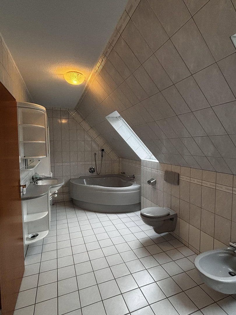 Pronájem domu 202 m², pozemek 947 m², Rellingen, Šlesvicko-Holštýnsko Pronájem domu 202 m², pozemek 947 m², Rellingen, Šlesvicko-Holštýnsko