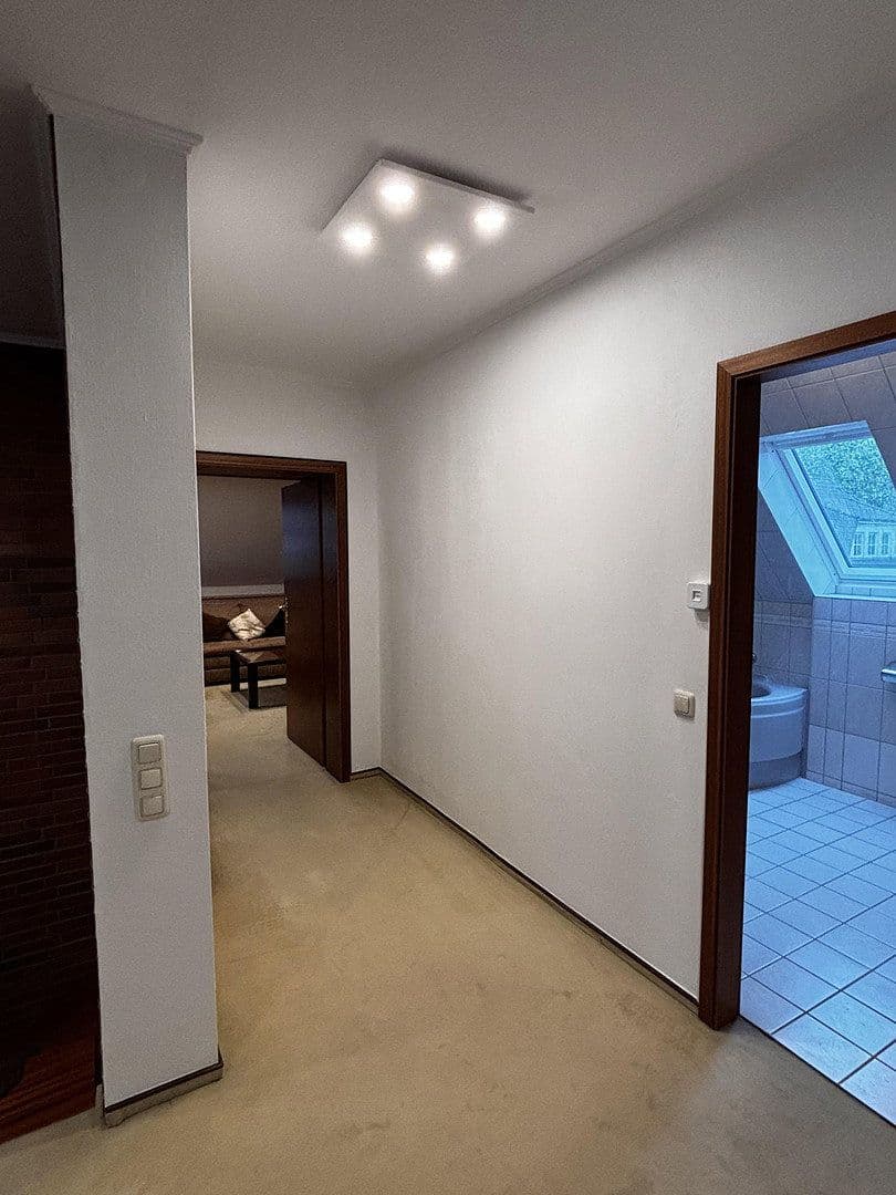 Pronájem domu 202 m², pozemek 947 m², Rellingen, Šlesvicko-Holštýnsko Pronájem domu 202 m², pozemek 947 m², Rellingen, Šlesvicko-Holštýnsko